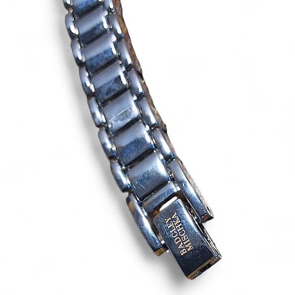 Badgley Mischka Women’s Crystal Stainless Steel Bracelet Watch NWOT main image 11